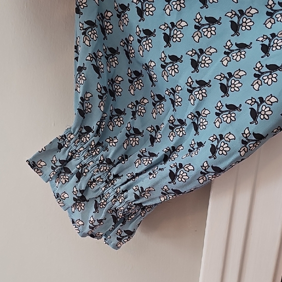 LOFT Sky Blue Patterned Blouse - Picture 4 of 5